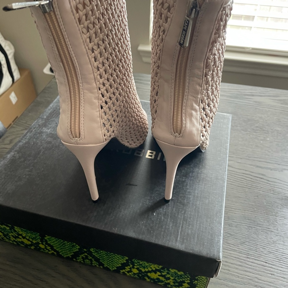 Beige Woven Heel - Only Size 7 Available - Picture 6 of 8